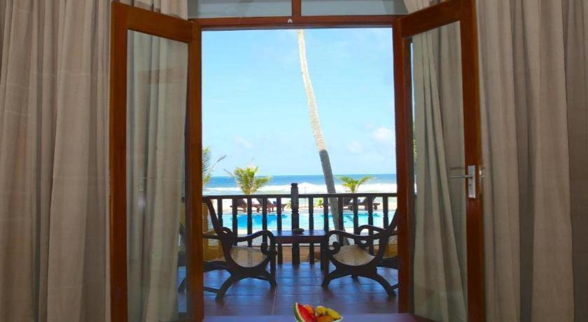 Whispering Palms Hotel Bentota Exterior foto